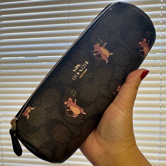 Coach Small Leather PVC Goods Style NO.F79932,NWT. Handbag / Pencil Case - Picture 1 of 10